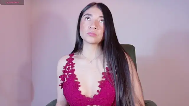 Snapshot of Aurora_jones11 chatting on 24, 10, 2025 Aurora jones11 online show from 24, 10, 2025