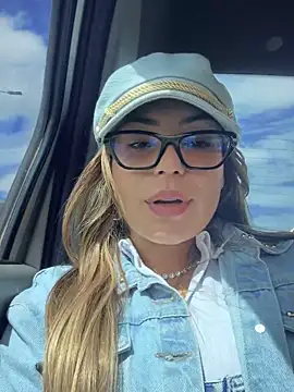 Snapshot of ValeriiGomez chatting on 8, 9, 2025 ValeriiGomez online show from 8, 9, 2025