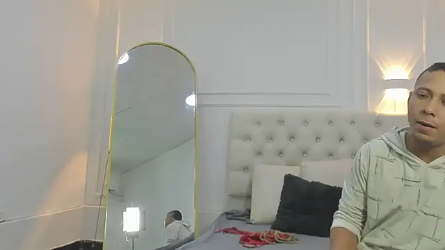 charlotte dante212 online show from 13, 4, 2026