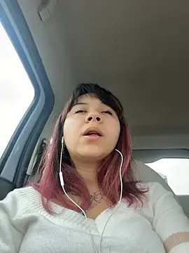 Snapshot of YumiLux chatting on 7, 2, 2026 YumiLux online show from 7, 2, 2026