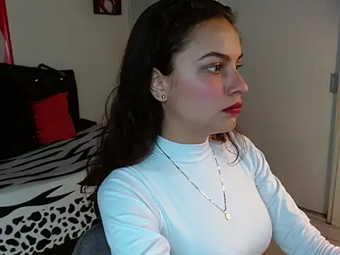 Skylovershot online show from 18, 11, 2025