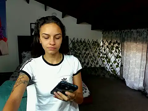 Skylovershot online show from 25, 11, 2025