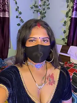 Snapshot of V-Hot-Sweti chatting on 28, 9, 2025 V-Hot-Sweti online show from 28, 9, 2025