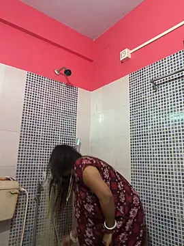 Snapshot of V-Hot-Sweti chatting on 19, 6, 2026 V-Hot-Sweti online show from 19, 6, 2026