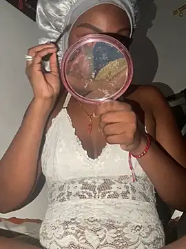 zaracollins01 online show from 8, 11, 2025