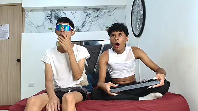 LONDON BOYS1 online show from 31, 10, 2025