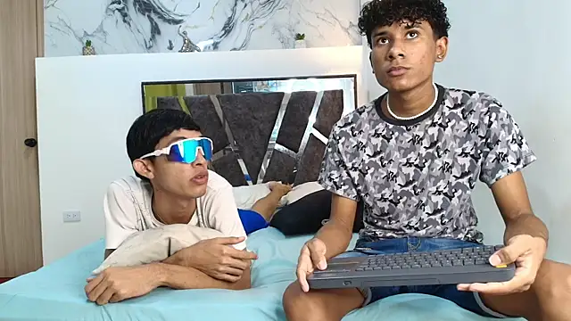 LONDON BOYS1 online show from 9, 11, 2025