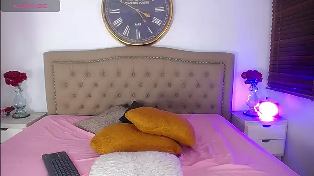 AuroraRicci online show from 23, 10, 2025