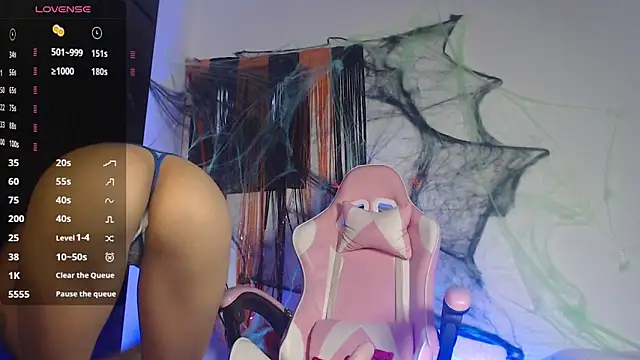 Snapshot of Aprill18_ chatting on 28, 10, 2025 Aprill18 online show from 28, 10, 2025