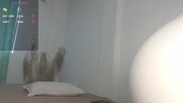 Snapshot of Aprill18_ chatting on 10, 11, 2025 Aprill18 online show from 10, 11, 2025