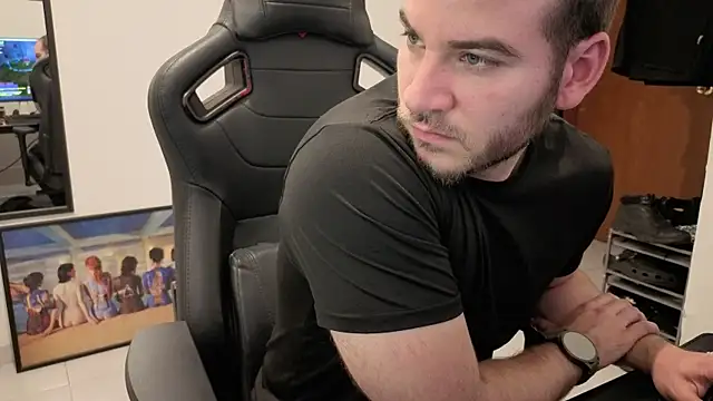 Snapshot of Paul00474 chatting on 21, 9, 2025 Paul00474 online show from 21, 9, 2025