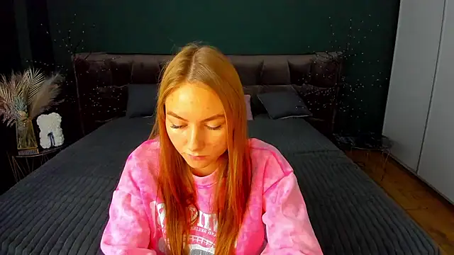 Snapshot of MilaAddams chatting on 8, 11, 2025 MilaAddams online show from 8, 11, 2025