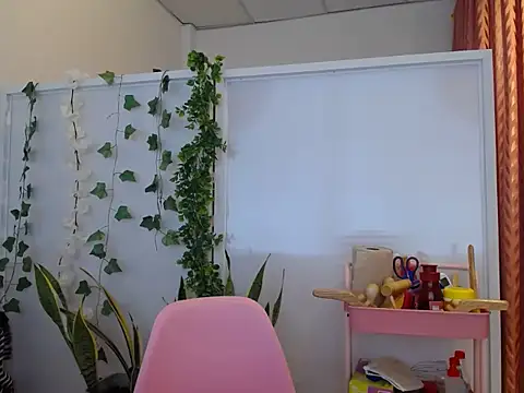 Manuela lara  online show from 11, 9, 2025