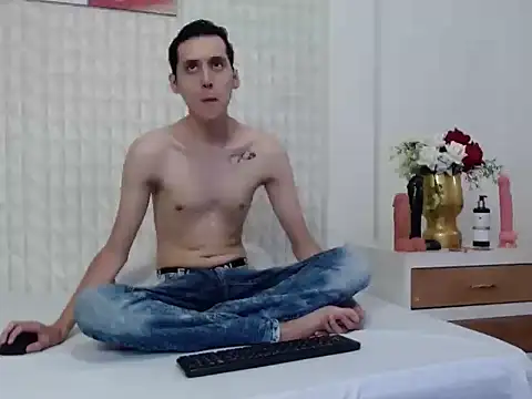 Snapshot of LuigiMarchetti chatting on 29, 9, 2025 LuigiMarchetti online show from 29, 9, 2025