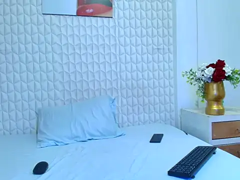 Snapshot of LuigiMarchetti chatting on 12, 10, 2025 LuigiMarchetti online show from 12, 10, 2025