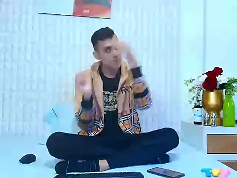 Snapshot of LuigiMarchetti chatting on 20, 10, 2025 LuigiMarchetti online show from 20, 10, 2025