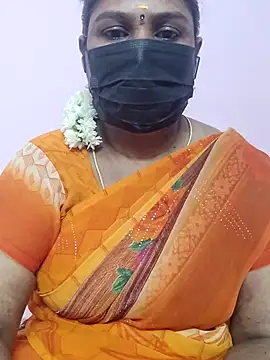 Snapshot of Tamil_Azhaghi25 chatting on 10, 9, 2025 Tamil Azhaghi25 online show from 10, 9, 2025