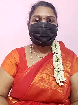 Snapshot of Tamil_Azhaghi25 chatting on 19, 9, 2025 Tamil Azhaghi25 online show from 19, 9, 2025