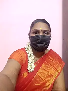 Snapshot of Tamil_Azhaghi25 chatting on 24, 9, 2025 Tamil Azhaghi25 online show from 24, 9, 2025