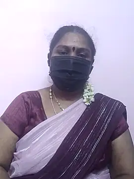 Snapshot of Tamil_Azhaghi25 chatting on 27, 9, 2025 Tamil Azhaghi25 online show from 27, 9, 2025