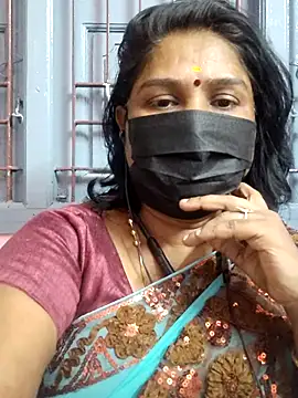 Snapshot of Tamil_Azhaghi25 chatting on 25, 6, 2026 Tamil Azhaghi25 online show from 25, 6, 2026