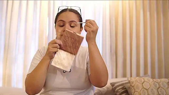 Tayler Kim online show from 1, 3, 2026