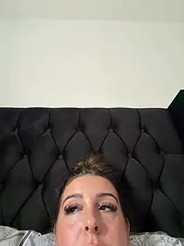 Lulumayxx online show from 18, 4, 2026