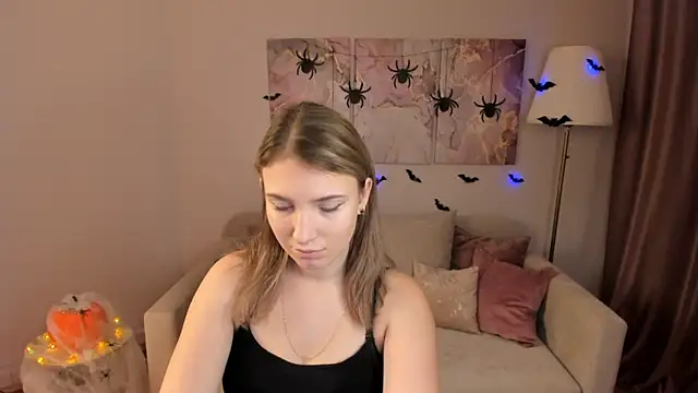 MilinaMorris online show from 19, 10, 2025