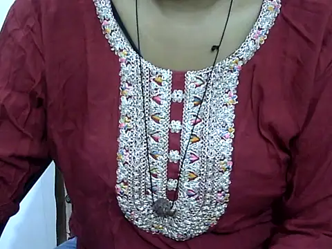 Snapshot of Hott_Noor chatting on 8, 9, 2025 Hott Noor online show from 8, 9, 2025