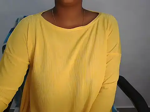 Snapshot of Hott_Noor chatting on 3, 11, 2025 Hott Noor online show from 3, 11, 2025