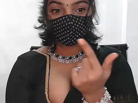 Snapshot of Hott_Noor chatting on 7, 11, 2025 Hott Noor online show from 7, 11, 2025