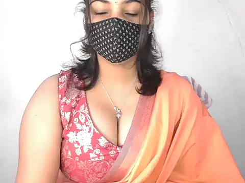 Snapshot of Hott_Noor chatting on 12, 1, 2026 Hott Noor online show from 12, 1, 2026