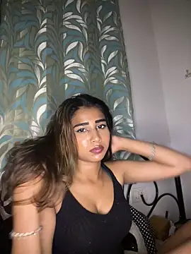 STRIP GLOW online show from 1, 3, 2026