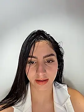 Alicia vellami online show from 4, 11, 2025