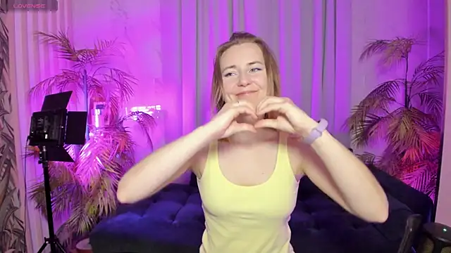 MeggySun online show from 21, 10, 2025