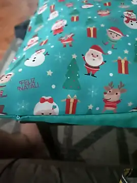 Snapshot of sedutorguloso chatting on 2, 12, 2025 sedutorguloso online show from 2, 12, 2025