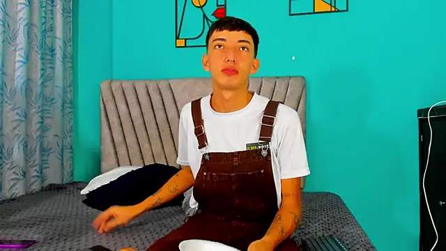 Maikol Ortiz online show from 31, 3, 2026