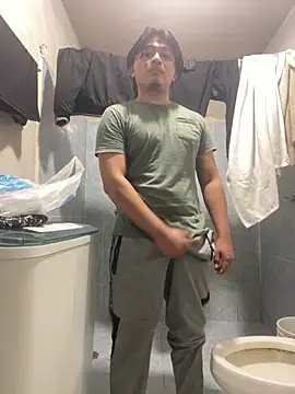 Snapshot of santyhotbi chatting on 6, 11, 2025 santyhotbi online show from 6, 11, 2025