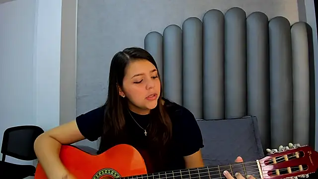 Charlotte-Star online show from 13, 11, 2025