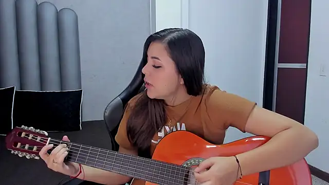 Charlotte-Star online show from 29, 11, 2025