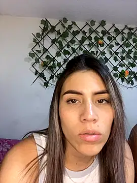 Snapshot of DannaftDavid chatting on 11, 10, 2025 DannaftDavid online show from 11, 10, 2025