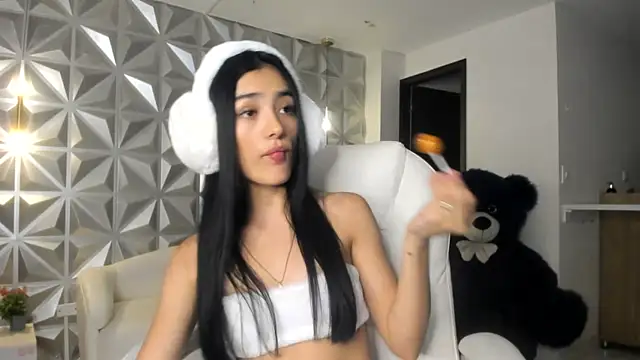 zoerouse  online show from 8, 1, 2026