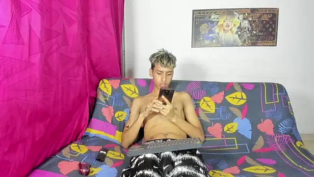Snapshot of sex_deep777 chatting on 12, 10, 2025 sex deep777 online show from 12, 10, 2025