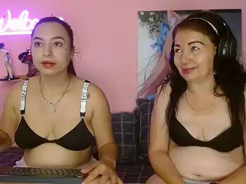 estefania 34 online show from 9, 10, 2025