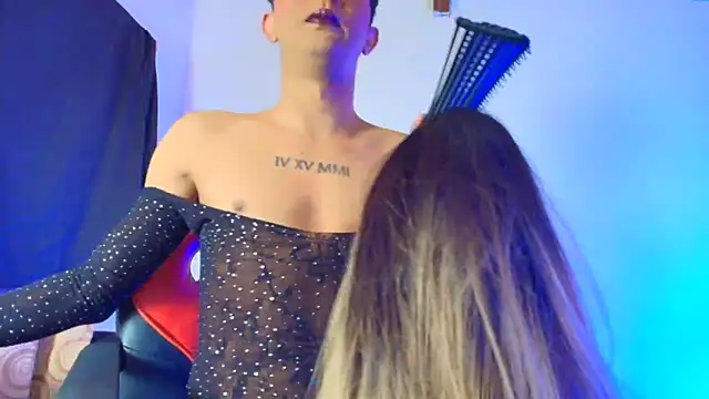 MIA HOT23CM S7S online show from 20, 12, 2025