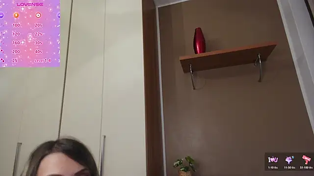 Snapshot of ScarletVerdi chatting on 10, 11, 2025 ScarletVerdi online show from 10, 11, 2025