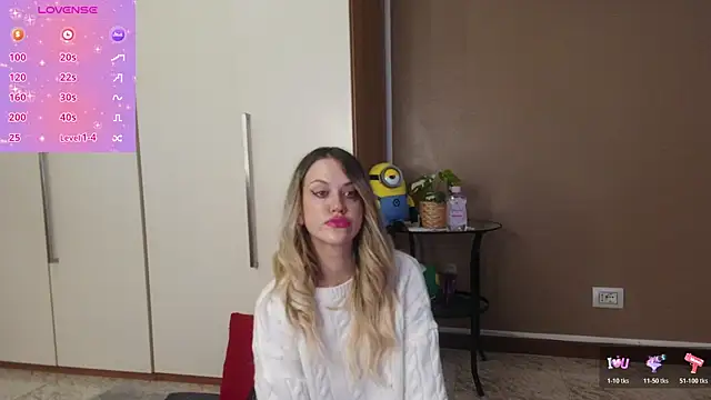 Snapshot of ScarletVerdi chatting on 2, 12, 2025 ScarletVerdi online show from 2, 12, 2025