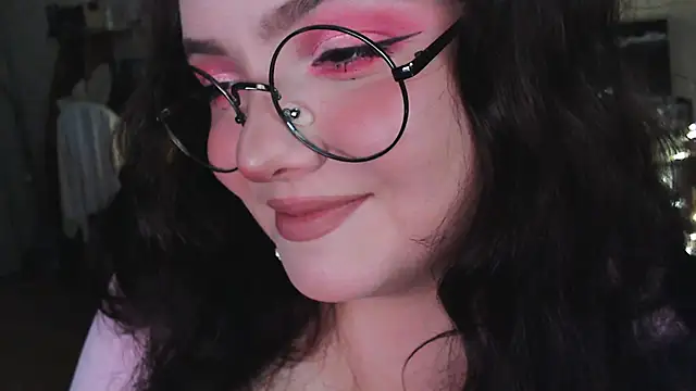 EmillyBones online show from 19, 9, 2025