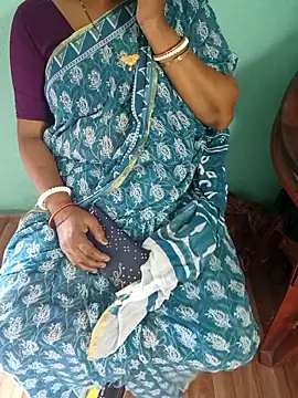 desi boudi87 online show from 8, 4, 2026