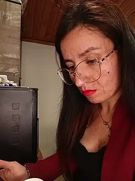 ERIKA  29 online show from 15, 10, 2025